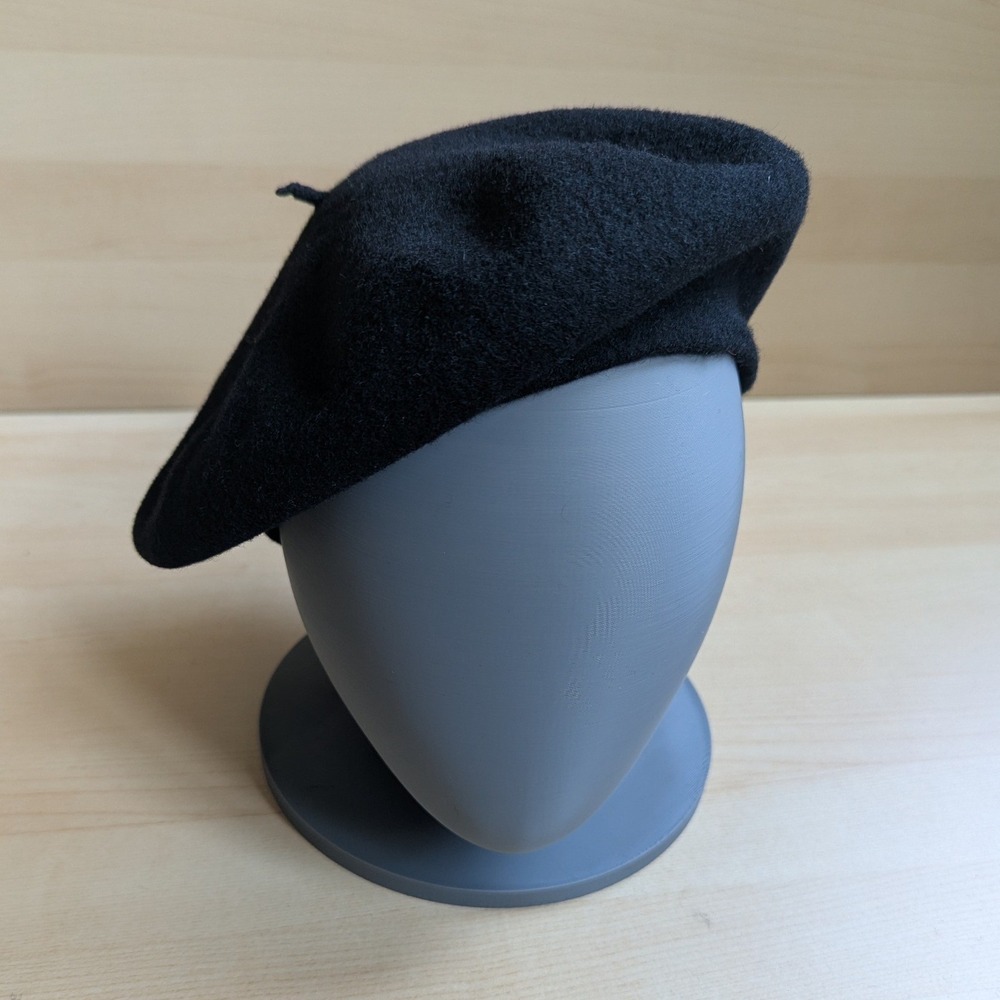 Vintage Kangol Black 100% Wool Beret Hat Made in England Cleator Cumberland